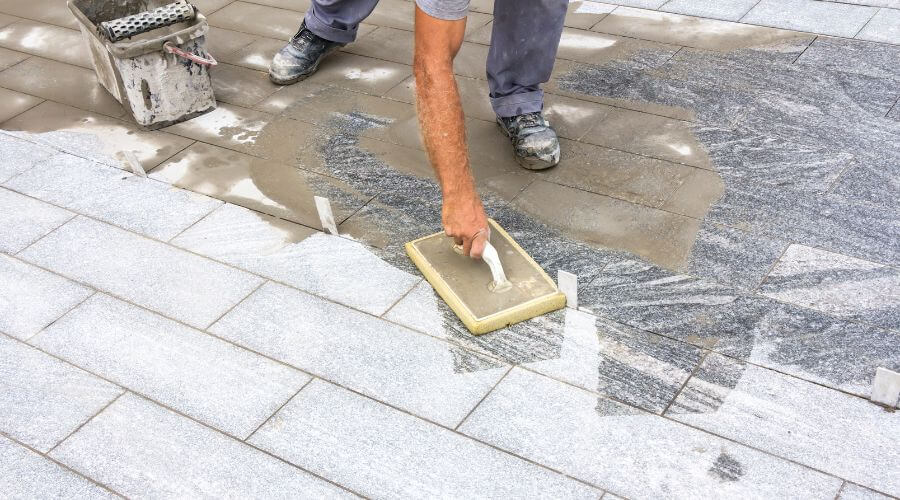 Professional gutter cleaning in Hamel, IL
